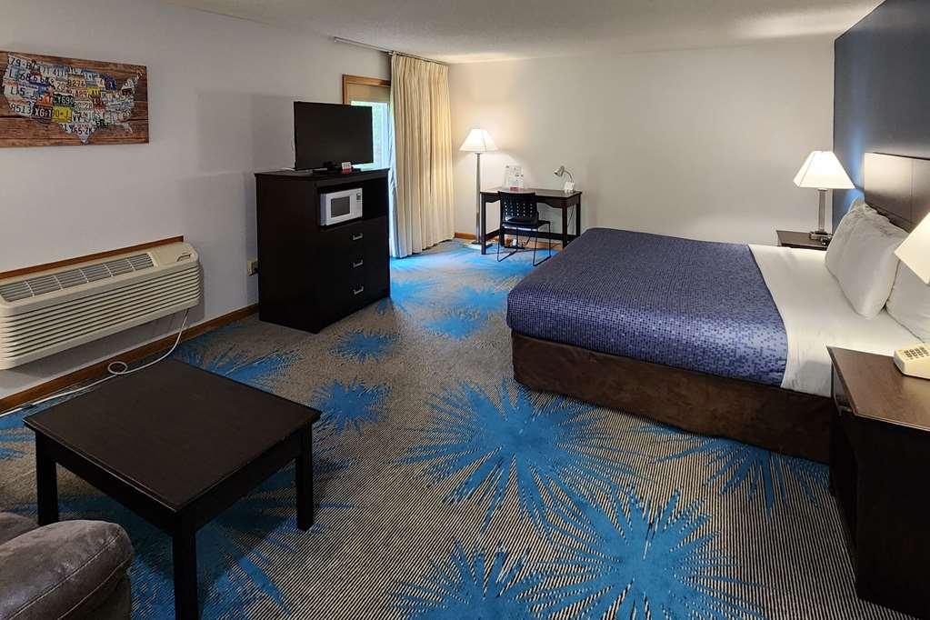 Econo Lodge Lakeshore Манистик Номер фото